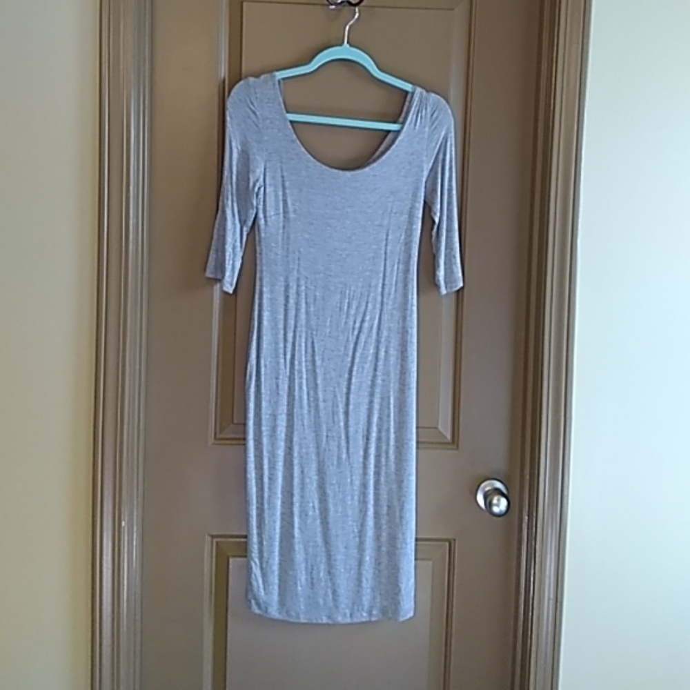 Popular Basics Gray Long-Sleeve Midi Dress